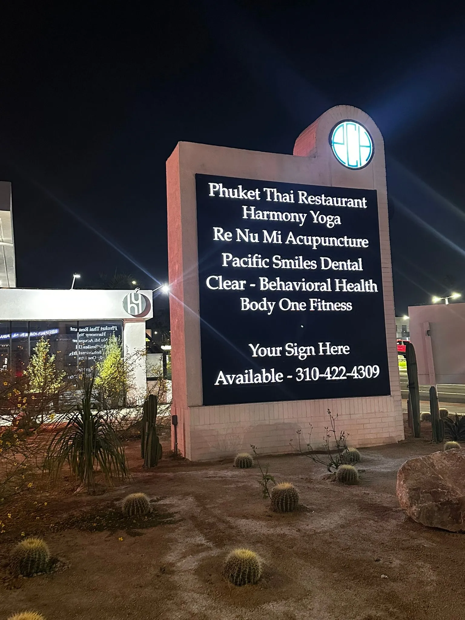Pole sign built for high-visibility Los Angeles location